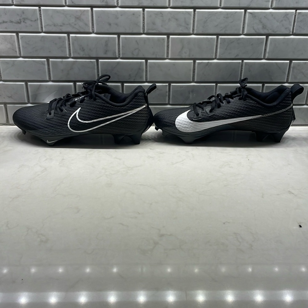 Nike Men's Vapor Edge Speed 360 2 Football Cleats